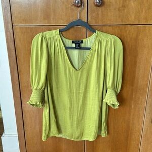 Rachel Zoey size medium women’s blouse